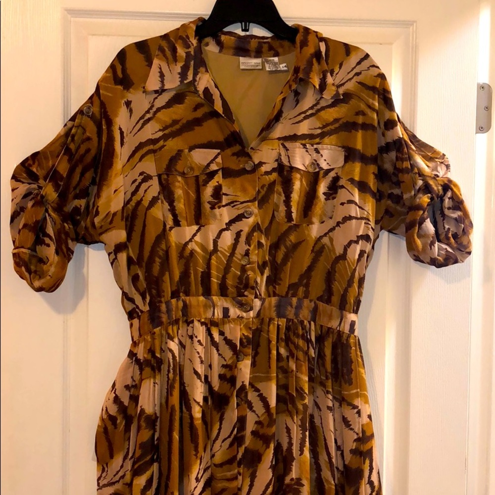 Newport News maxi